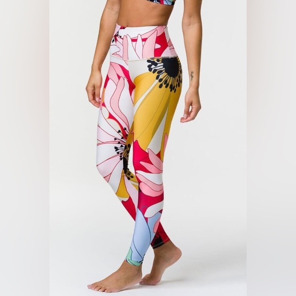 Onzie Flow High Rise Flower Child Leggings - Picture 1 of 5